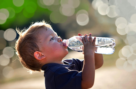 Сколько воды должен употреблять ребенок?